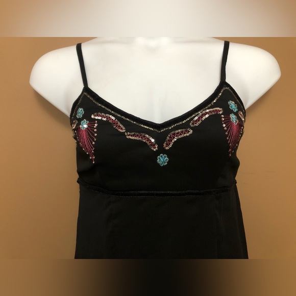 Black dress with beautiful bead / sequin detail - Picture 3 of 13